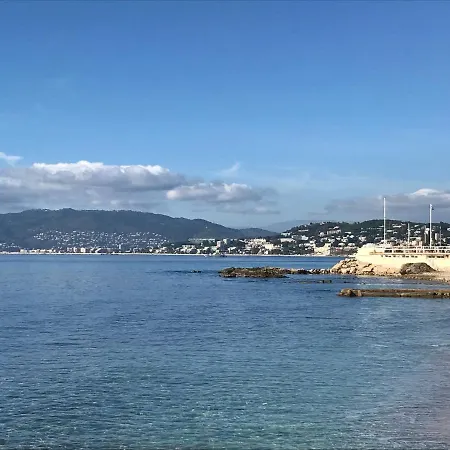 Rico Beach Apartament *